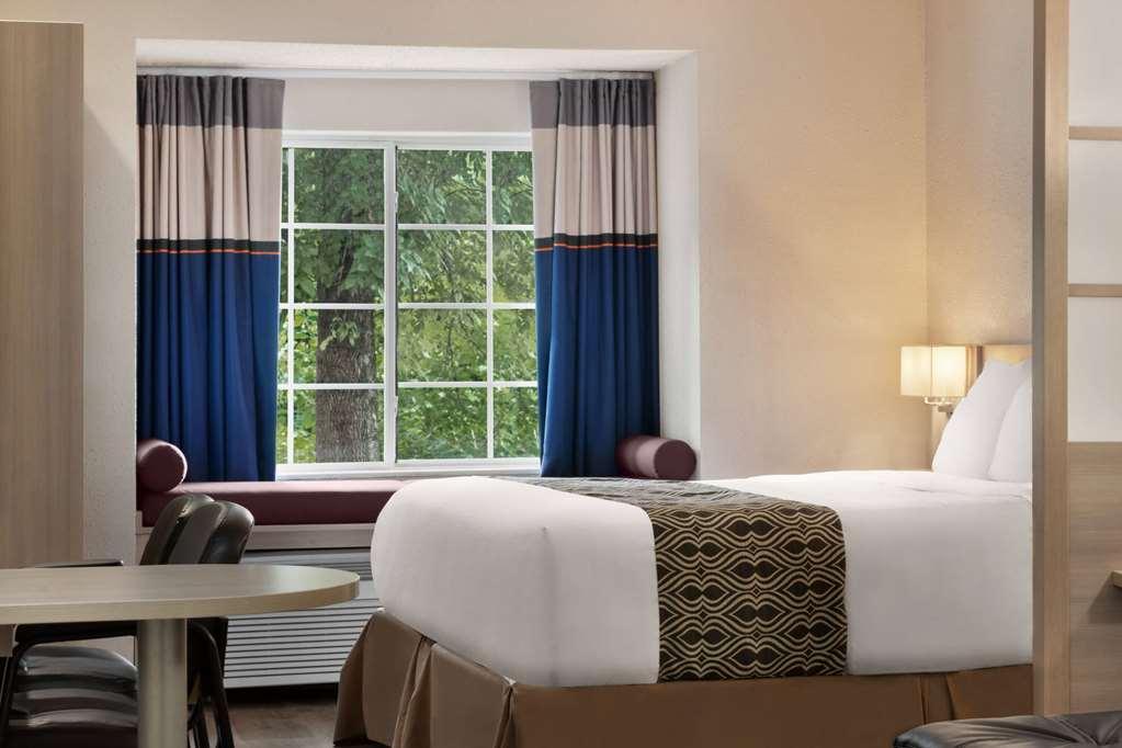 Microtel Inn & Suites By Wyndham Florence/Cincinnati Airpo Zimmer foto